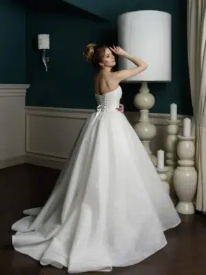 Robe de mariée à paillettes